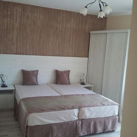 Guest House Adriya Primorsko Extérieur photo