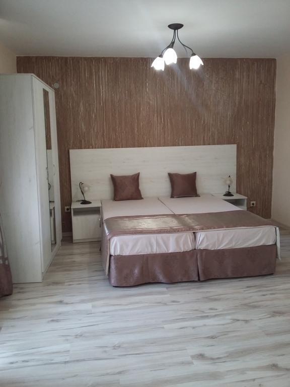 Guest House Adriya Primorsko Extérieur photo