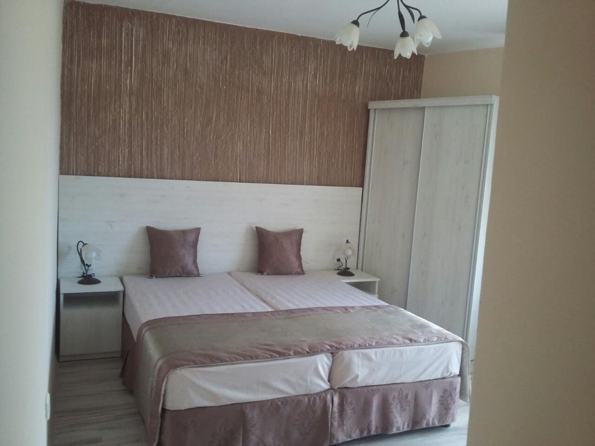 Guest House Adriya Primorsko Extérieur photo