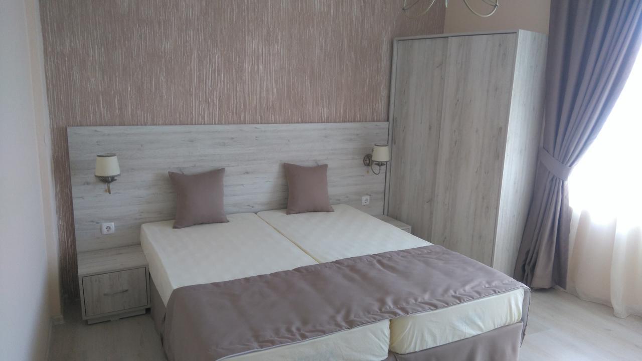 Guest House Adriya Primorsko Extérieur photo
