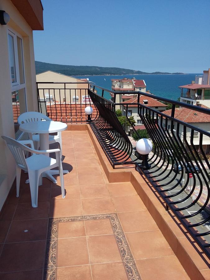Guest House Adriya Primorsko Extérieur photo